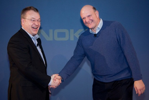 Stephen Elop e Steve Ballmer Stephen Elop e Steve Ballmer