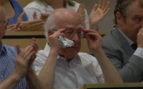 Professor Higgs - Imagem: The Telegraph / Reprodução Professor Higgs